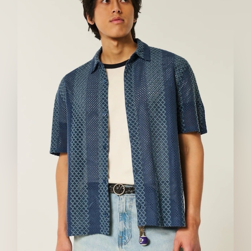 Hollister Navy Geometric Mesh Button Down Shirt size Medium NWT Coachella